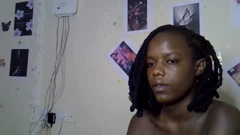 Maee online show from 12.16.25