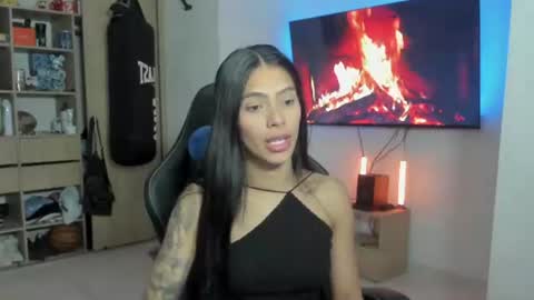 Snapshot of maeve_windsor chatting on 07.19.26 Maeve online show from 07.19.26