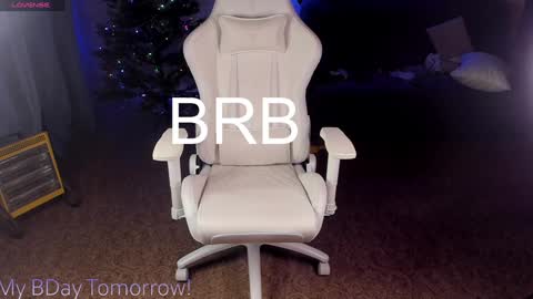 Maevee online show from 12.26.24