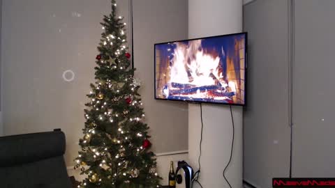 Meaves online show from 12.14.24