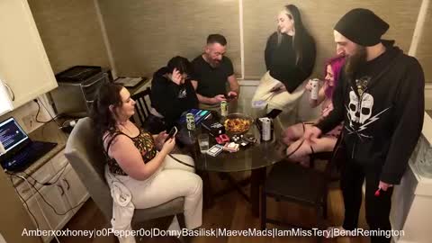 Meaves online show from 02.04.25