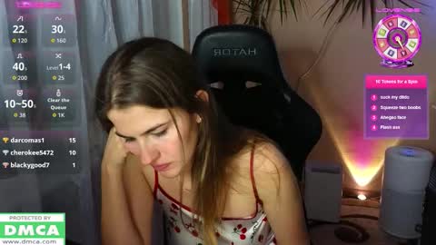 Snapshot of mag1c_eyes chatting on 10.18.25 mag1c_eyes online show from 10.18.25