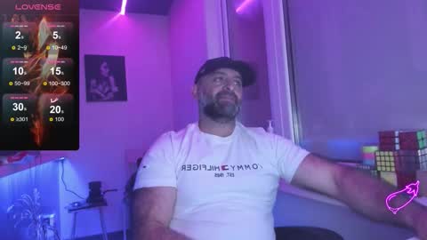 Magabear online show from 09.11.25