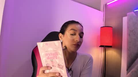 Maggie online show from 12.15.25