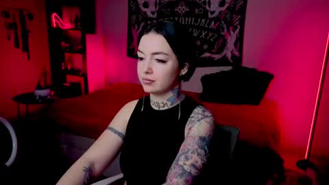 Snapshot of magic_alie chatting on 05.06.26 Magic Allie online show from 05.06.26