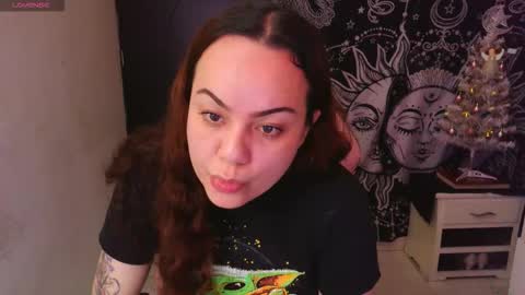 Snapshot of magic_clairewitch chatting on 11.24.25 Claire online show from 11.24.25