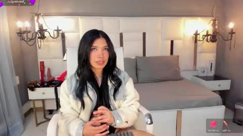 Snapshot of magic_isis_ chatting on 01.15.26 Magic isis online show from 01.15.26