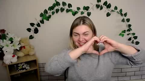 Snapshot of magic_katarina_ chatting on 12.11.24 magic_katarina_ online show from 12.11.24