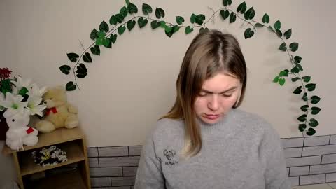 Snapshot of magic_katarina_ chatting on 12.17.24 magic_katarina_ online show from 12.17.24