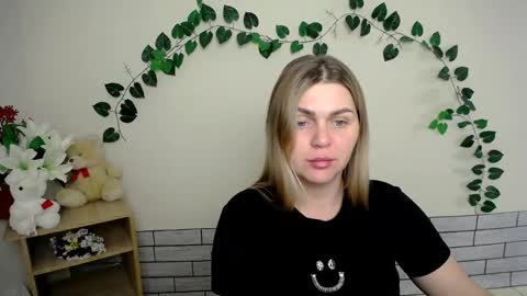 Snapshot of magic_katarina_ chatting on 12.18.24 magic_katarina_ online show from 12.18.24