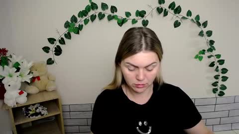 Snapshot of magic_katarina_ chatting on 12.19.24 magic_katarina_ online show from 12.19.24