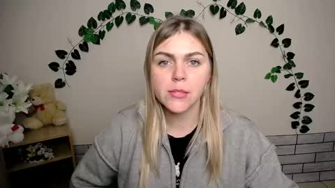 Snapshot of magic_katarina_ chatting on 01.06.25 magic_katarina_ online show from 01.06.25