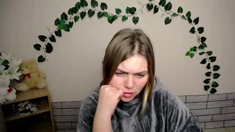 Snapshot of magic_katarina_ chatting on 01.16.25 magic_katarina_ online show from 01.16.25