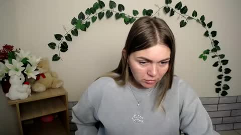 Snapshot of magic_katarina_ chatting on 10.15.25 magic_katarina_ online show from 10.15.25