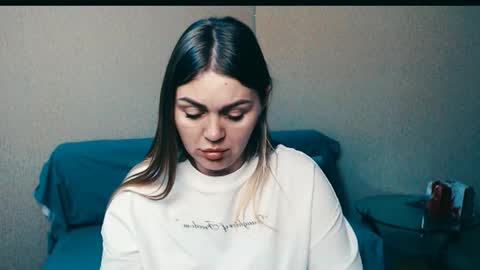 Snapshot of magic_katarina_ chatting on 10.25.25 magic_katarina_ online show from 10.25.25