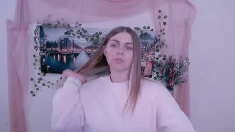 Snapshot of magic_katarina_ chatting on 11.24.25 magic_katarina_ online show from 11.24.25