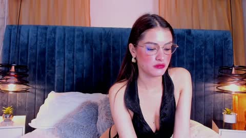 Snapshot of magic_rouse chatting on 02.05.25 M Rss online show from 02.05.25