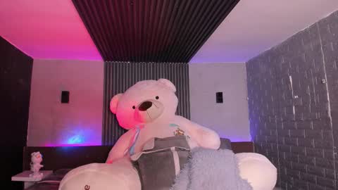 Snapshot of magic_rouse chatting on 02.11.26 M Rss online show from 02.11.26