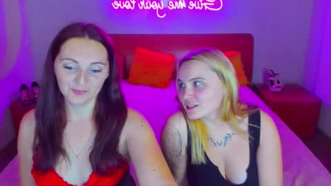 Lili and Bella online show from 12.15.24