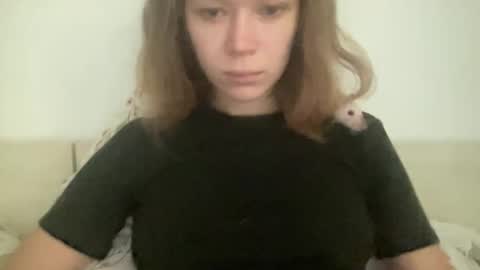 Snapshot of magicgirl50053 chatting on 11.04.25 magicgirl50053 online show from 11.04.25