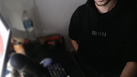 Snapshot of magicjawn chatting on 11.13.25 magicjawn online show from 11.13.25