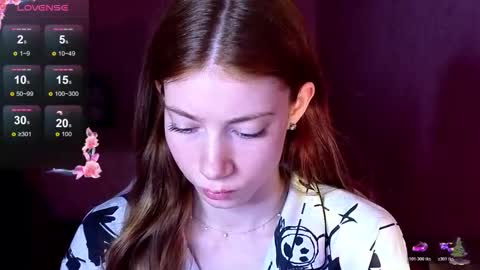 Snapshot of magicladyy chatting on 04.22.26 Angel online show from 04.22.26