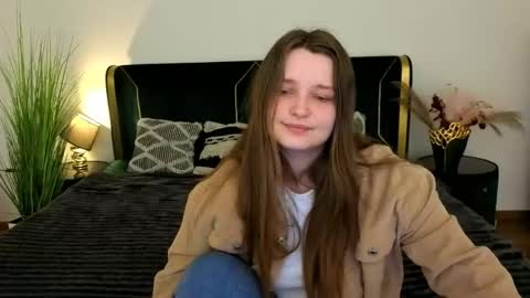 Emily online show from 05.11.26