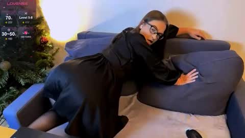 Jade online show from 09.17.25