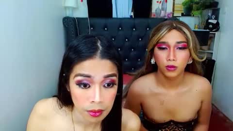 BELLA AND HANA online show from 11.16.25