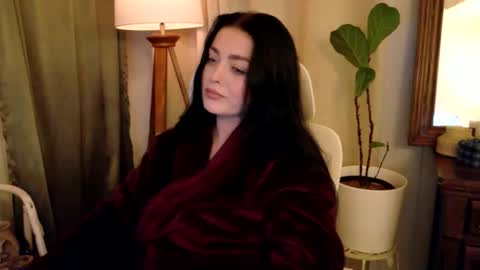 Magnolia Maggie Maggie Jane  online show from 03.11.25