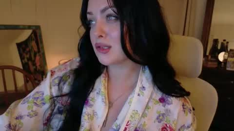 Magnolia Maggie Maggie Jane  online show from 04.16.26