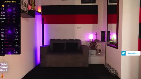 Snapshot of magnus_savage chatting on 02.14.25 If you want me to use the Lovense please let me know -- online show from 02.14.25