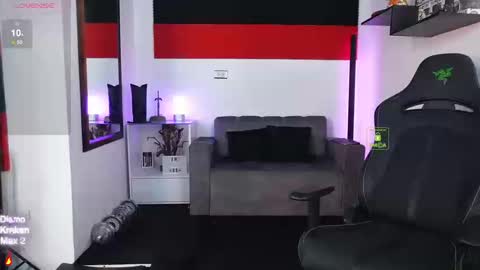 Snapshot of magnus_savage chatting on 09.17.25 If you want me to use the Lovense please let me know -- online show from 09.17.25