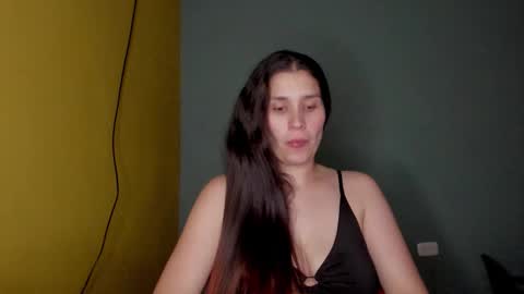 Mahiia online show from 11.25.25