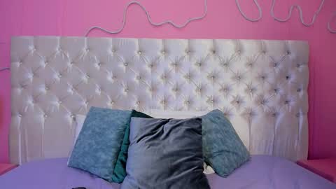 Snapshot of mai_higurashi chatting on 09.22.25 Mai online show from 09.22.25