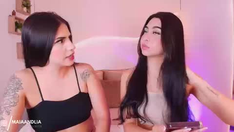 Snapshot of maia_lia_ chatting on 09.09.25 MAIA LIA online show from 09.09.25