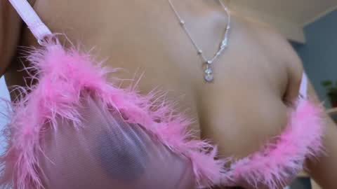 Maiaa Ruiz  online show from 12.04.24