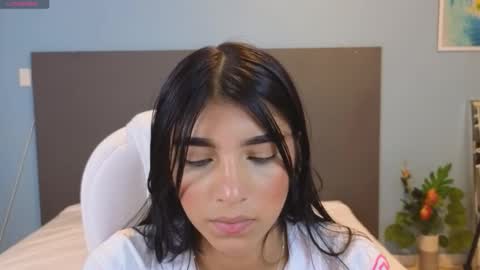 Maiaa Ruiz  online show from 12.20.24