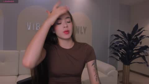 Snapshot of maiacollins chatting on 02.03.26 Maia online show from 02.03.26