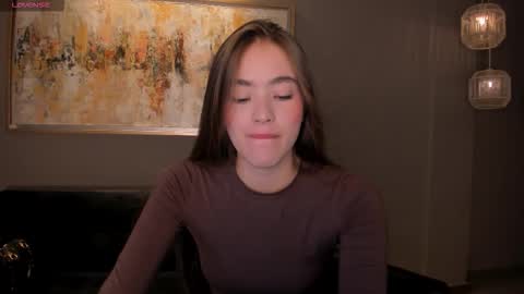 Snapshot of maiacollins chatting on 02.11.26 Maia online show from 02.11.26