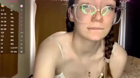 Elina online show from 10.29.25