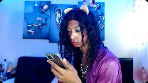 Bella Maidi online show from 02.06.25