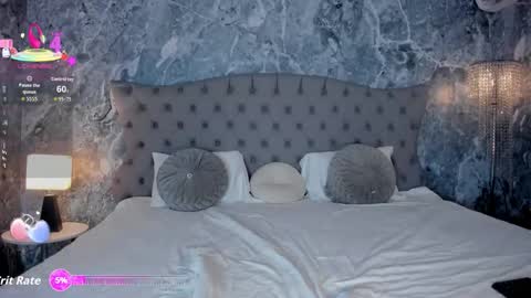 Snapshot of maiia_cute chatting on 09.22.25 Maiia Cute online show from 09.22.25