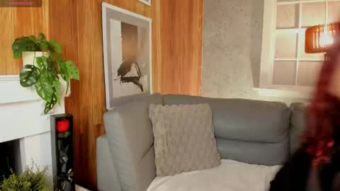 Snapshot of maiia_cute chatting on 02.18.26 Maiia Cute online show from 02.18.26