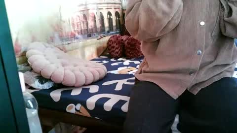 Snapshot of maiili06 chatting on 02.15.26 maiili06 online show from 02.15.26