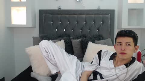 Maik Carver online show from 01.25.25