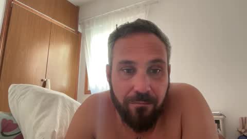 Snapshot of maikel61 chatting on 11.30.25 Maikel61 online show from 11.30.25