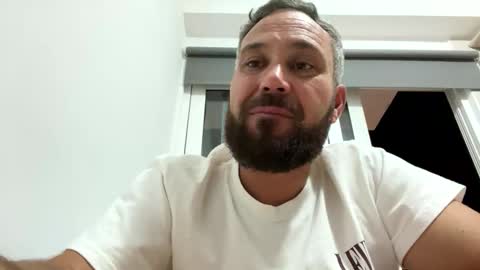 Snapshot of maikel61 chatting on 12.21.25 Maikel61 online show from 12.21.25