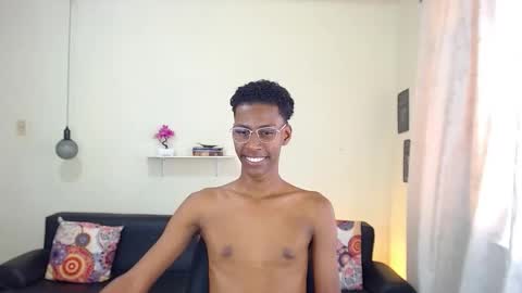 Snapshot of maiki18 chatting on 01.27.25 I am Maik online show from 01.27.25