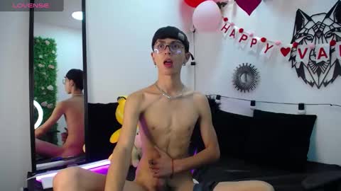 Maiky Cooper online show from 02.13.25